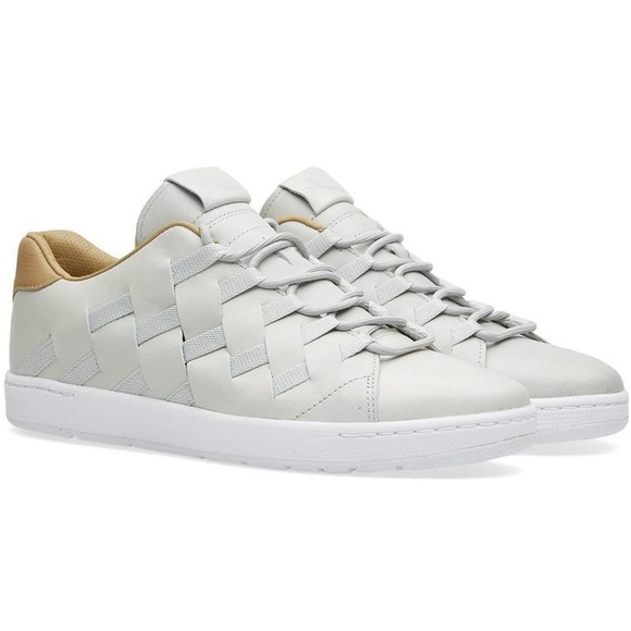 nike tennis classic ultra premium